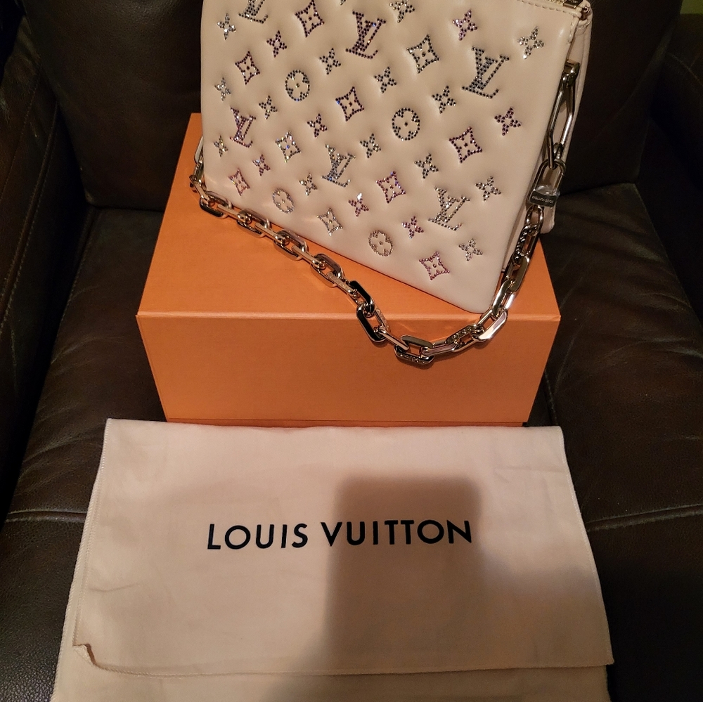 Louis vuttion - Picture 5 of 6